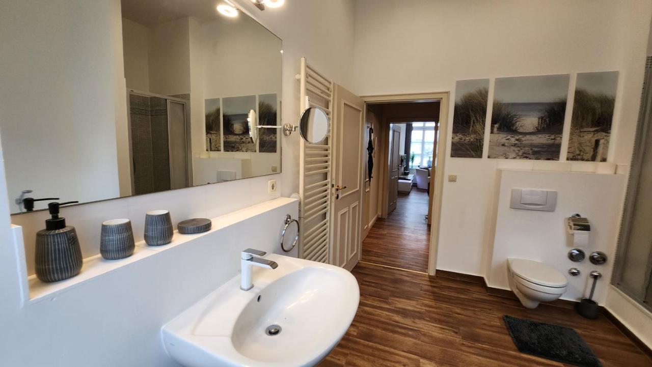 Ferienapartment Alexandrine Direkt Am Pfaffenteich Mit Eigenem Parkplatz Apartment